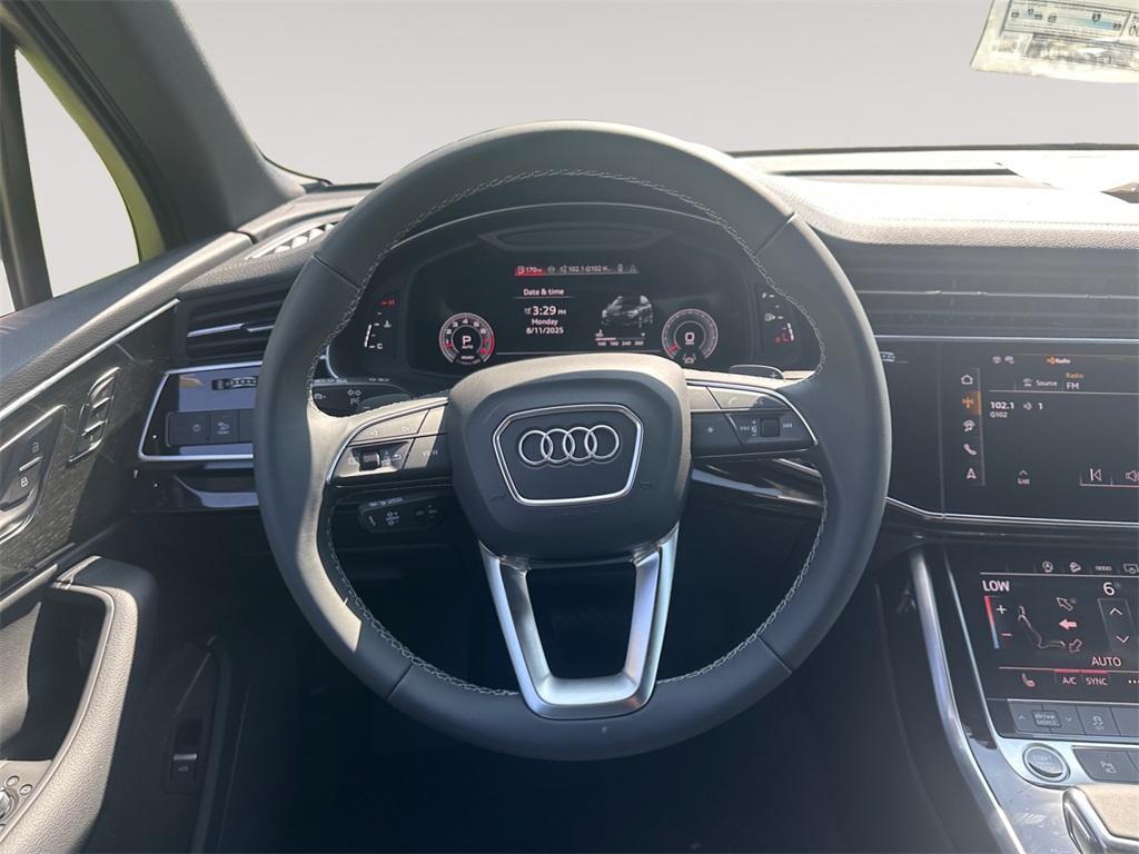 new 2025 Audi Q7 car, priced at $69,885