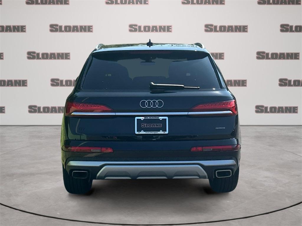 new 2025 Audi Q7 car, priced at $69,885