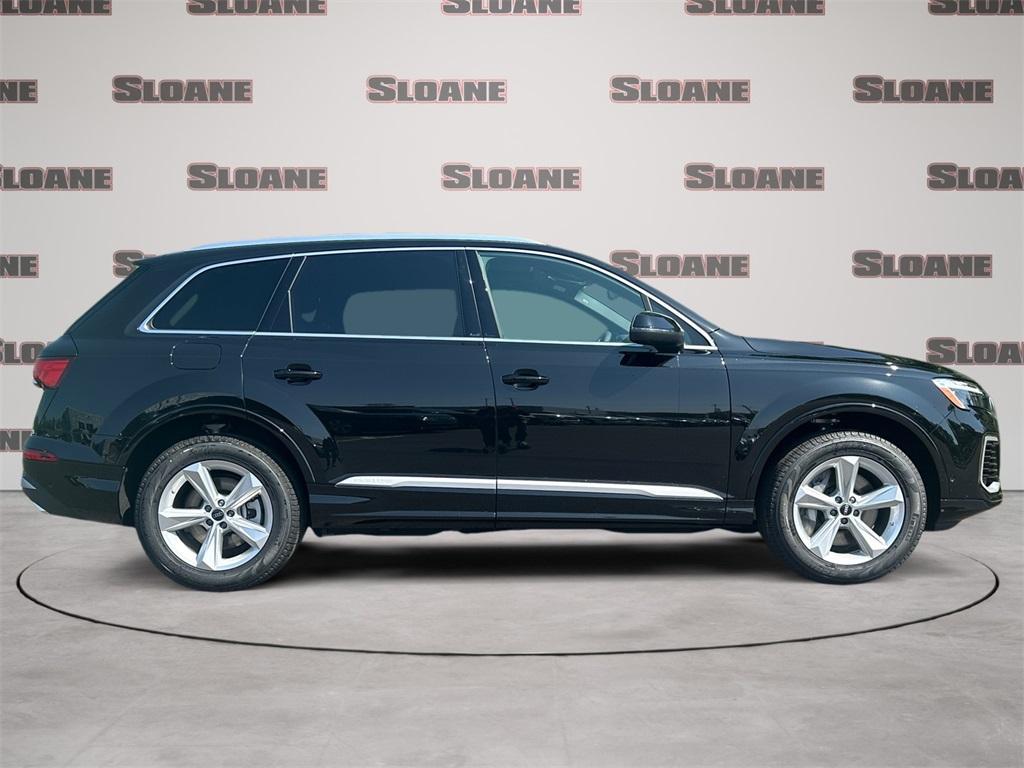 new 2025 Audi Q7 car, priced at $69,885