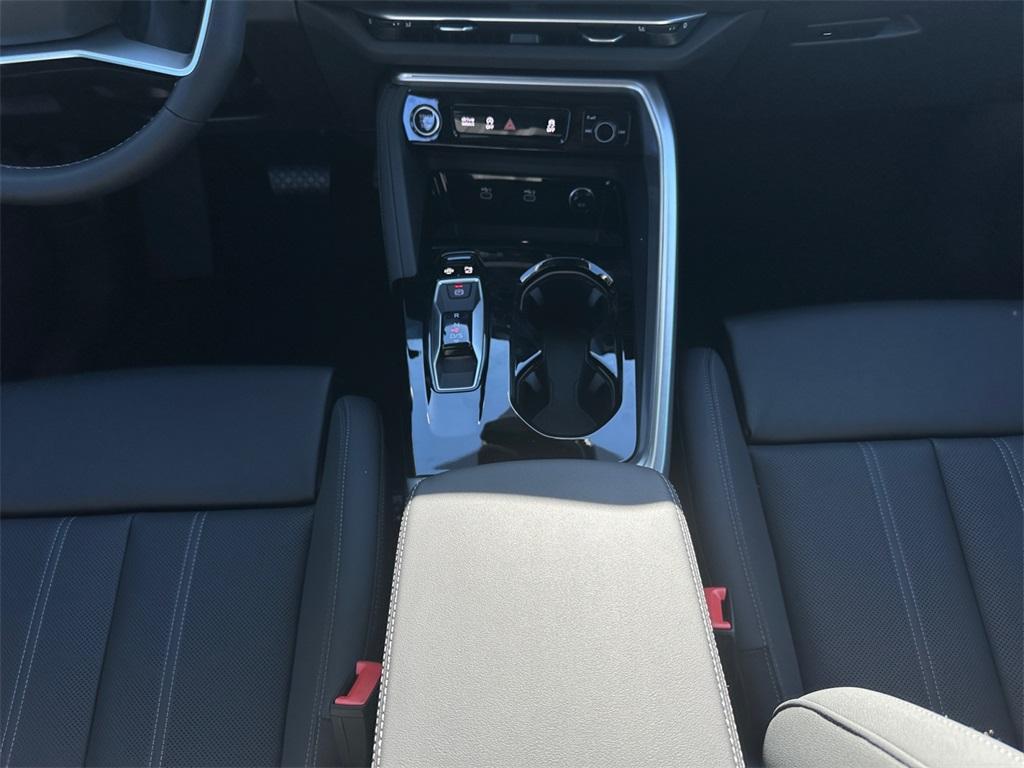 new 2025 Audi Q5 car, priced at $62,080