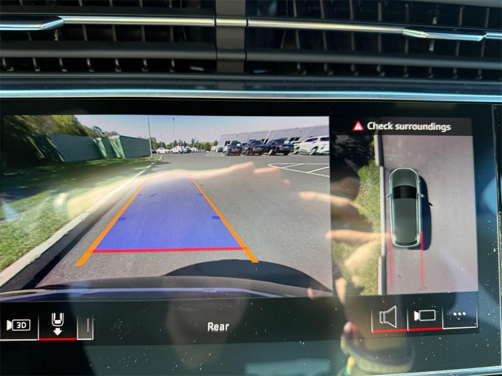 new 2025 Audi Q7 car, priced at $76,440