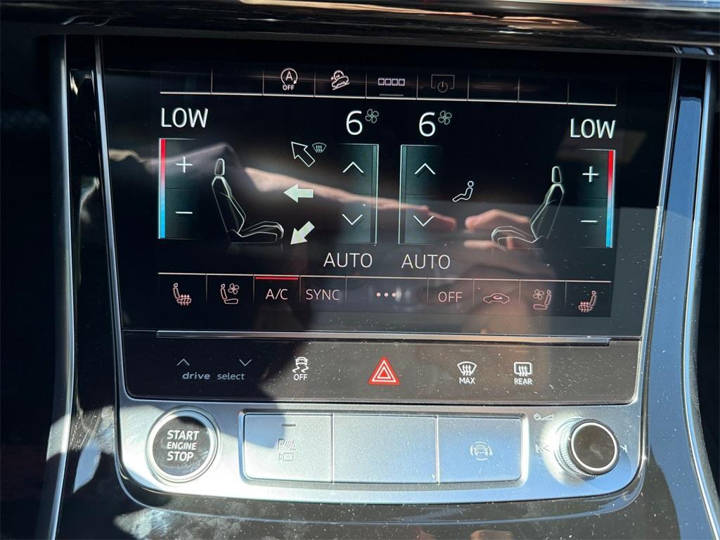 new 2025 Audi Q7 car, priced at $76,440