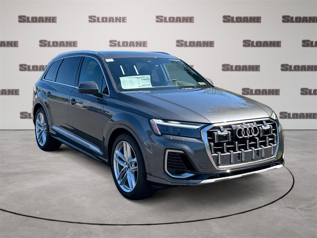 new 2025 Audi Q7 car, priced at $76,440
