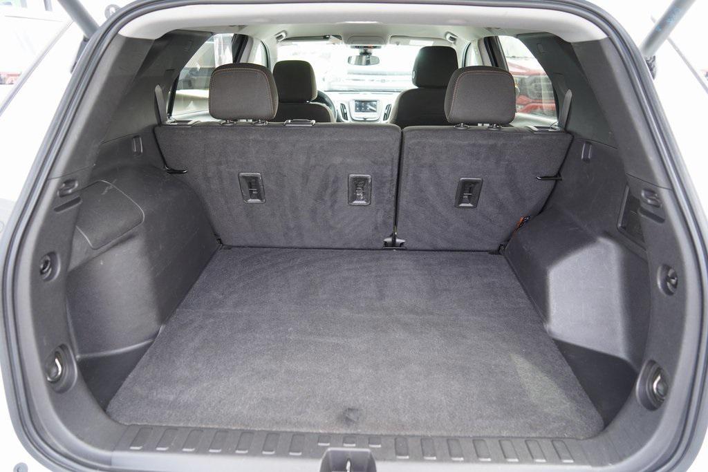 used 2023 Chevrolet Equinox car, priced at $19,641
