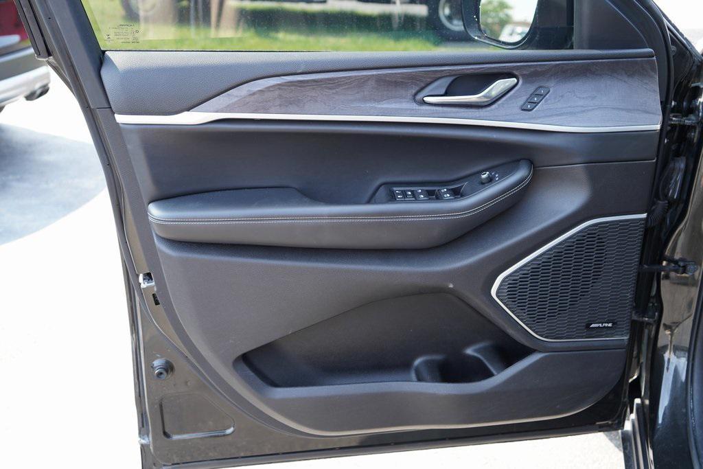used 2021 Jeep Grand Cherokee L car, priced at $31,246