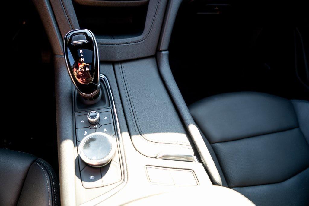 used 2023 Cadillac XT6 car, priced at $41,593