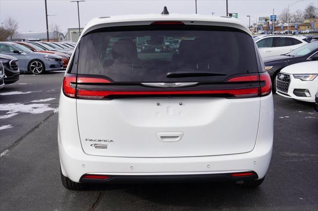 used 2024 Chrysler Pacifica car, priced at $29,957