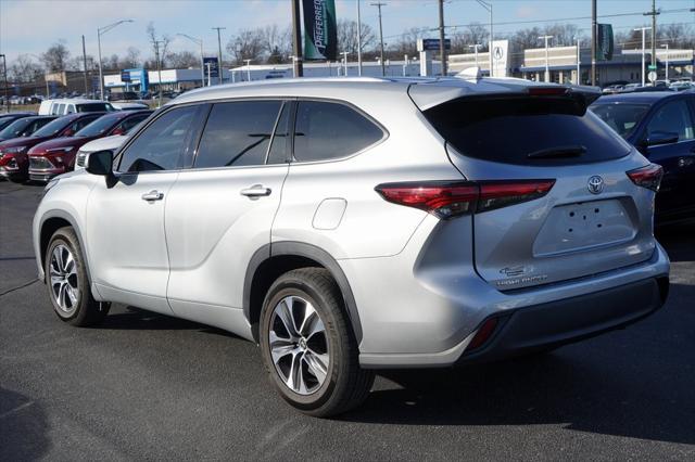 used 2021 Toyota Highlander car, priced at $29,458