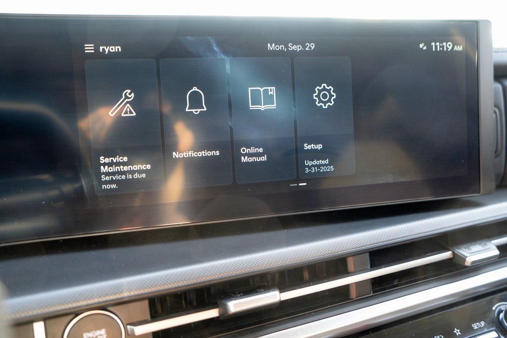 used 2025 Hyundai Santa Fe car, priced at $33,918