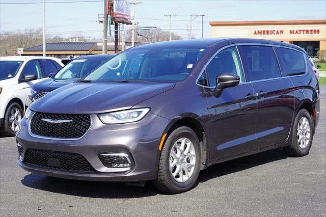 used 2023 Chrysler Pacifica car, priced at $23,349
