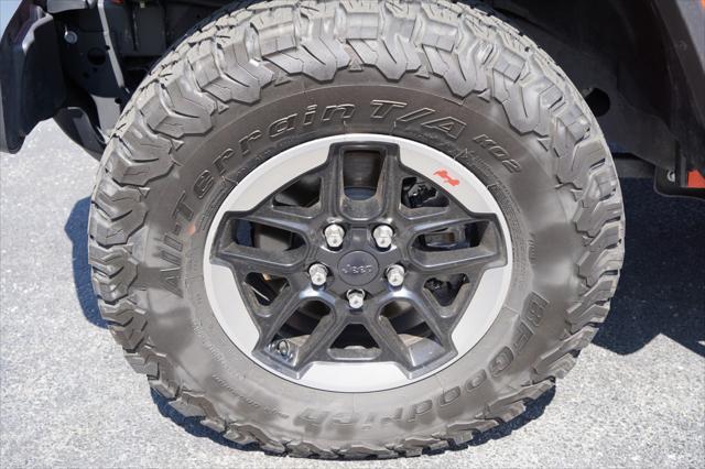 used 2019 Jeep Wrangler Unlimited car, priced at $38,974