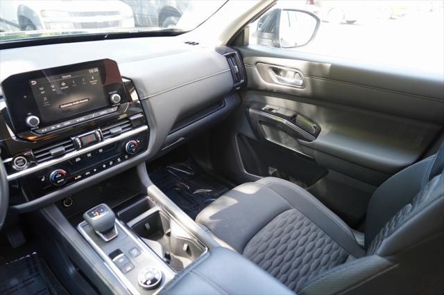used 2022 Nissan Pathfinder car, priced at $25,367