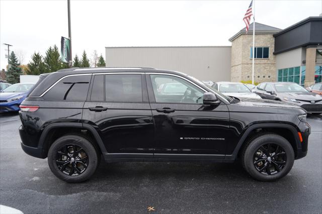 used 2022 Jeep Grand Cherokee car, priced at $31,775