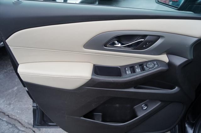 used 2022 Chevrolet Traverse car, priced at $24,896