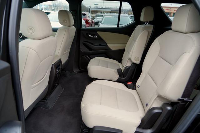 used 2022 Chevrolet Traverse car, priced at $24,896