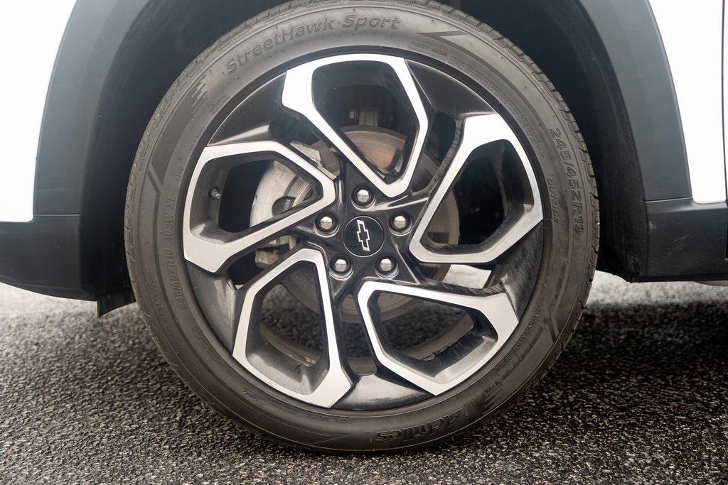 used 2024 Chevrolet Trax car, priced at $23,666