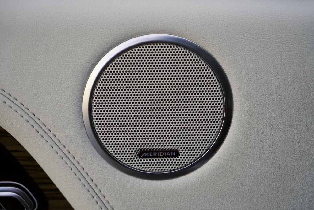 used 2019 Land Rover Range Rover car, priced at $34,498