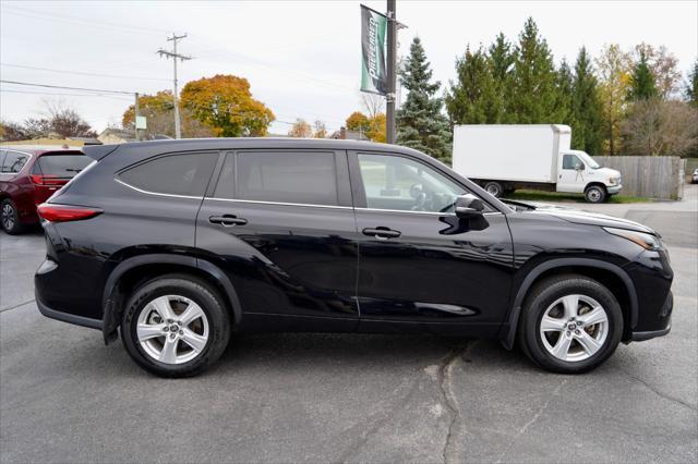 used 2023 Toyota Highlander car, priced at $34,915