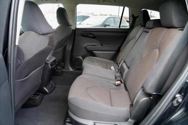 used 2023 Toyota Highlander car, priced at $34,915