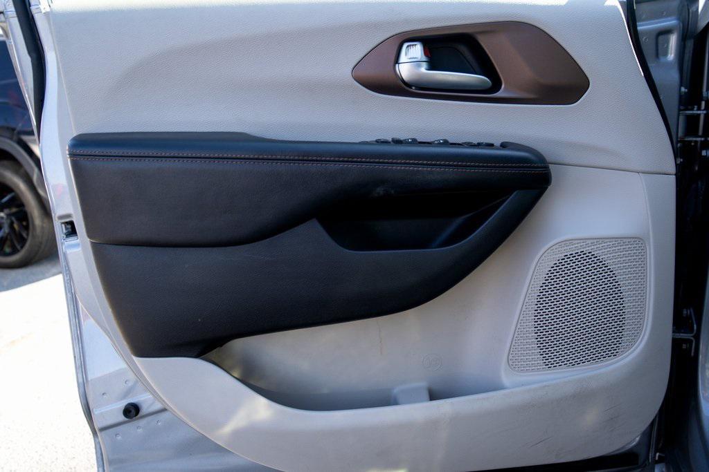 used 2018 Chrysler Pacifica car, priced at $13,339
