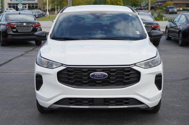 used 2023 Ford Escape car, priced at $22,084