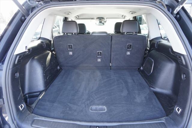 used 2022 Jeep Grand Cherokee car, priced at $31,256