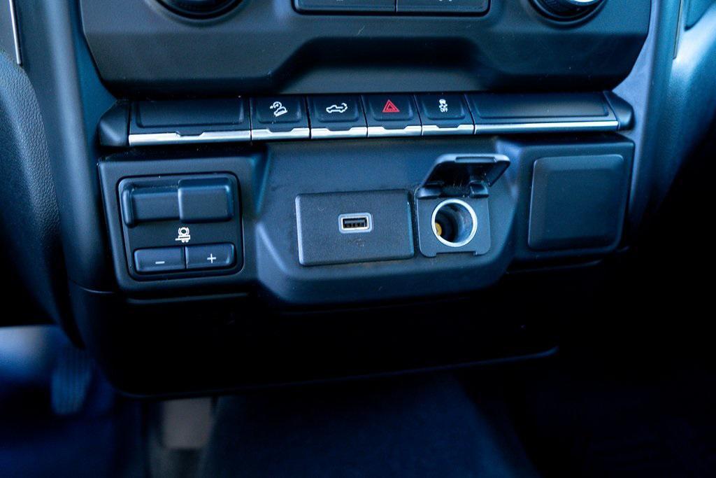 used 2020 Chevrolet Silverado 1500 car, priced at $31,734