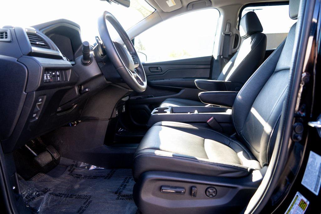 used 2024 Honda Odyssey car, priced at $35,959