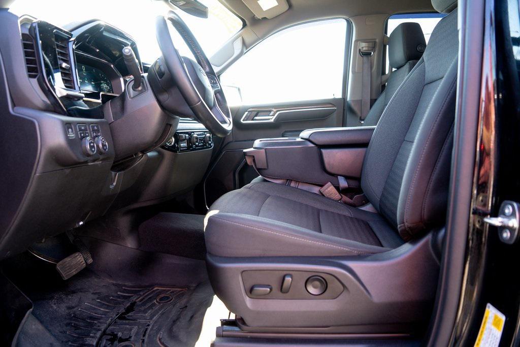 used 2023 Chevrolet Silverado 1500 car, priced at $39,822