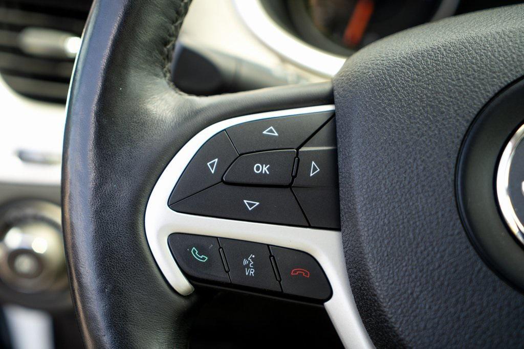 used 2016 Jeep Cherokee car, priced at $15,998