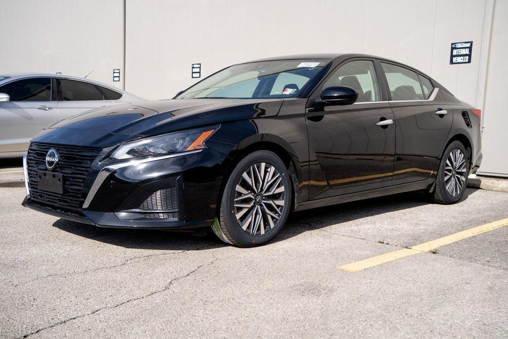 used 2023 Nissan Altima car, priced at $21,402