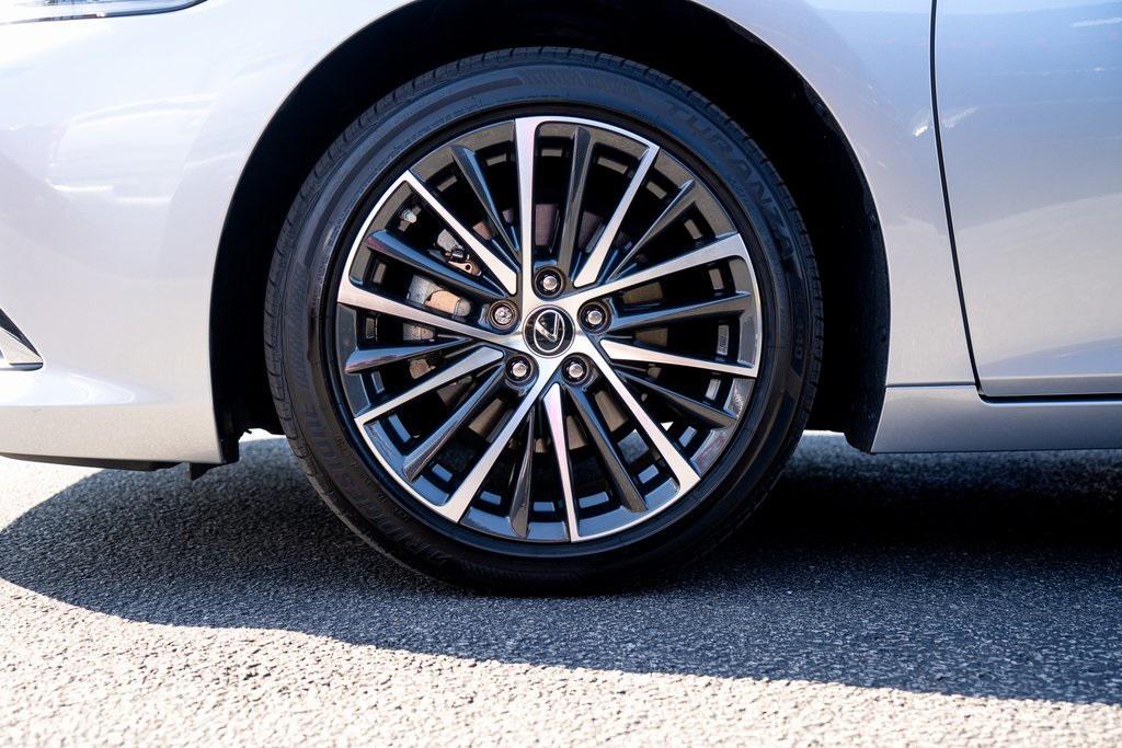 used 2024 Lexus ES 350 car, priced at $38,799