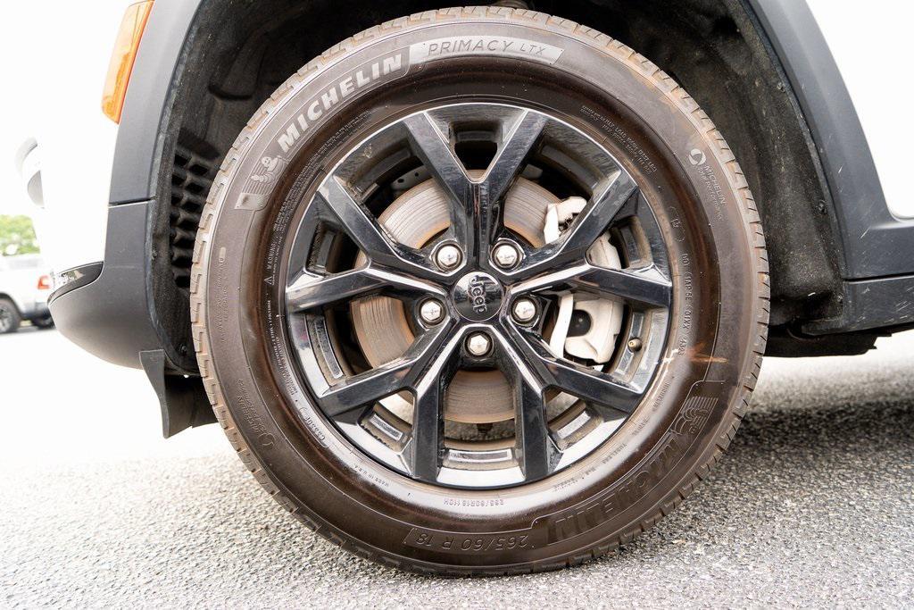 used 2024 Jeep Grand Cherokee L car, priced at $32,713