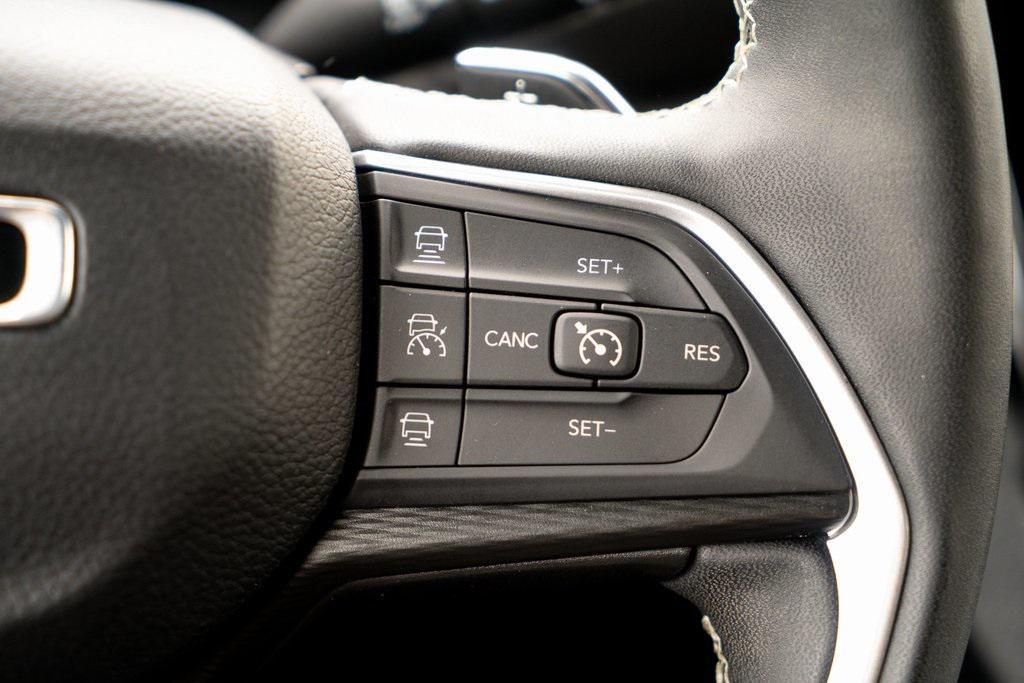 used 2024 Jeep Grand Cherokee L car, priced at $32,713