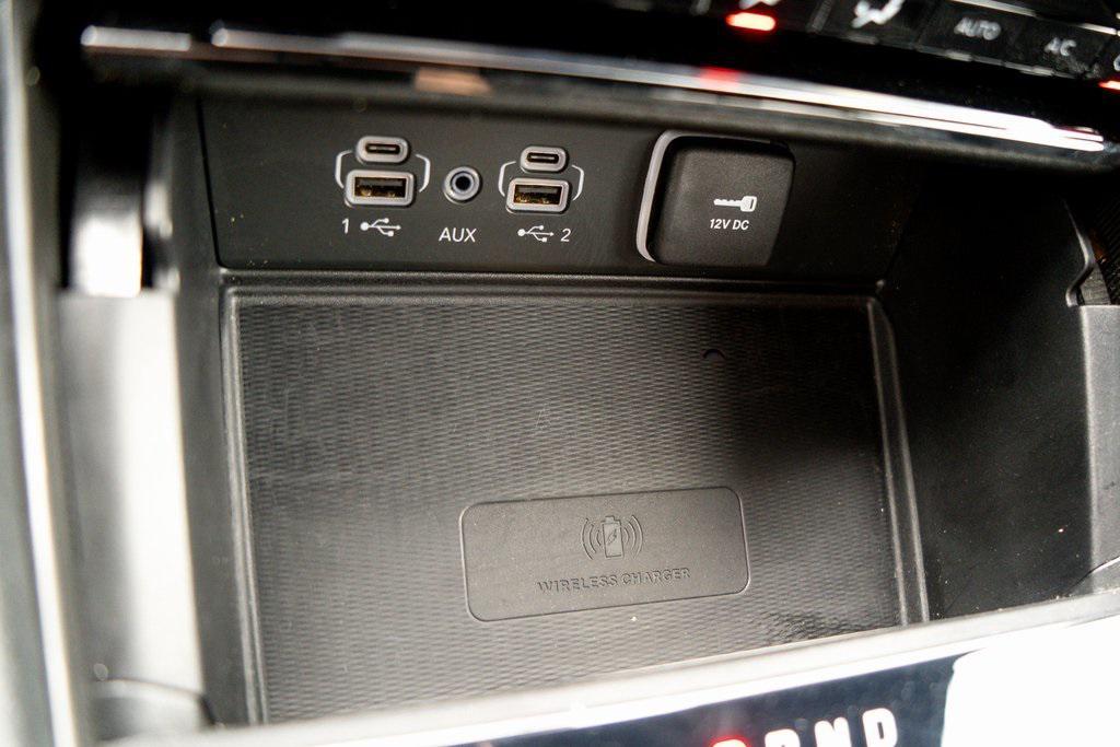 used 2024 Jeep Grand Cherokee L car, priced at $32,713