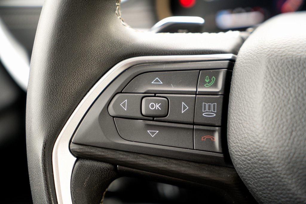 used 2024 Jeep Grand Cherokee L car, priced at $32,713