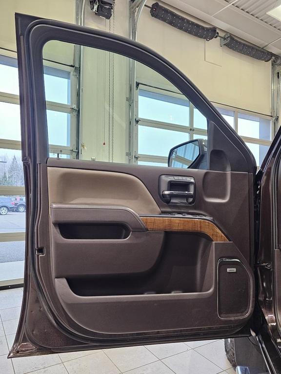 used 2016 GMC Sierra 1500 car, priced at $20,995