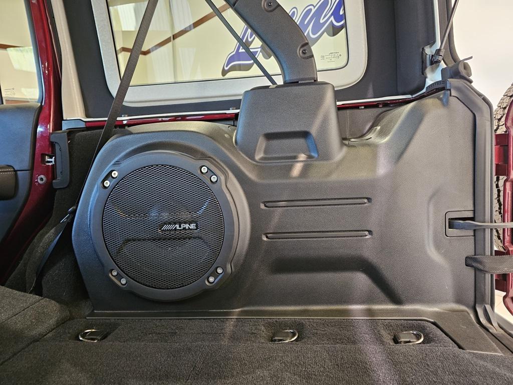 used 2021 Jeep Wrangler Unlimited car, priced at $33,995