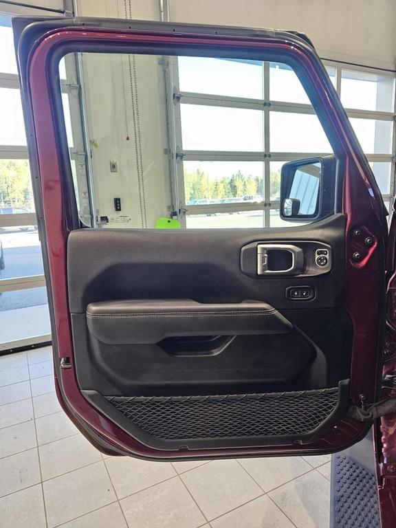 used 2021 Jeep Wrangler Unlimited car, priced at $33,995