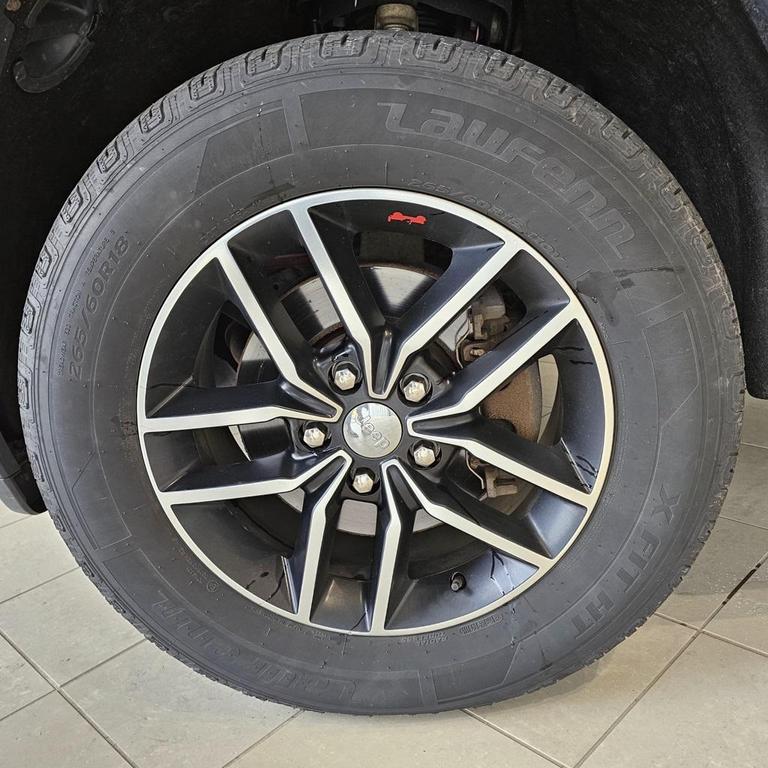 used 2017 Jeep Grand Cherokee car, priced at $16,895
