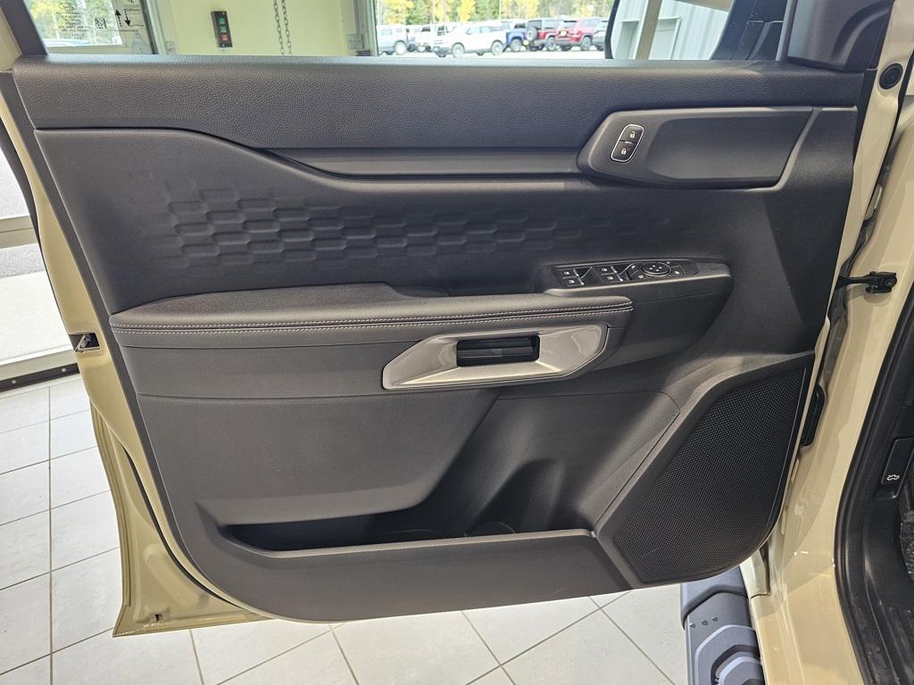 new 2025 Ford Ranger car, priced at $43,515