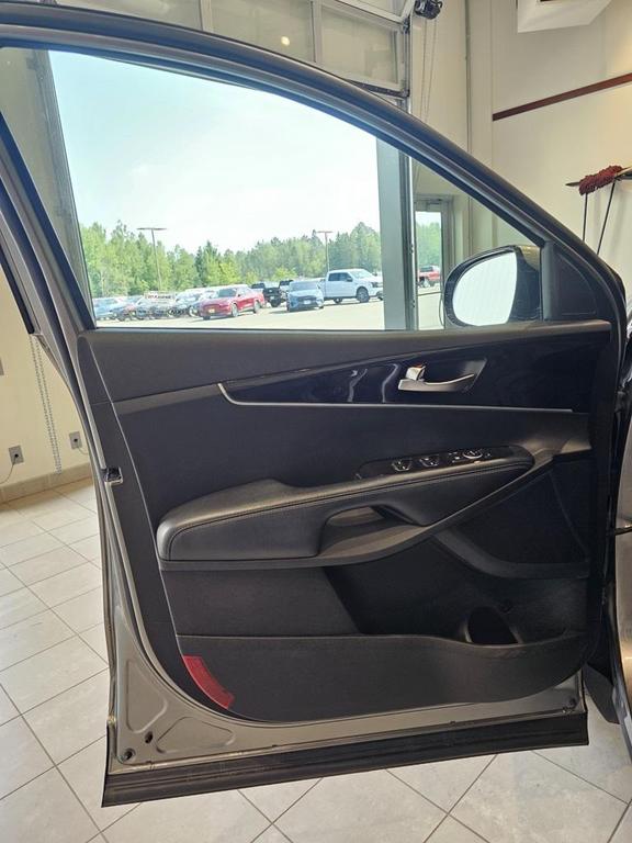 used 2017 Kia Sorento car, priced at $11,990