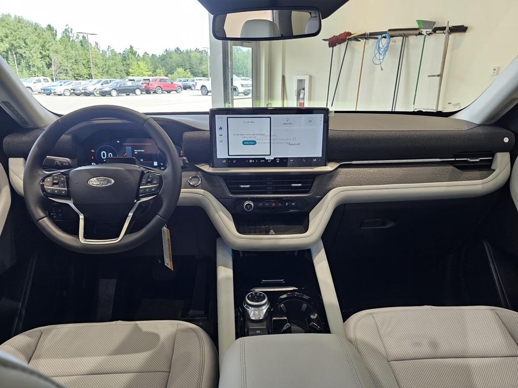 new 2025 Ford Explorer car, priced at $61,515