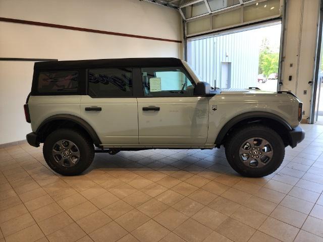 new 2024 Ford Bronco car, priced at $45,935