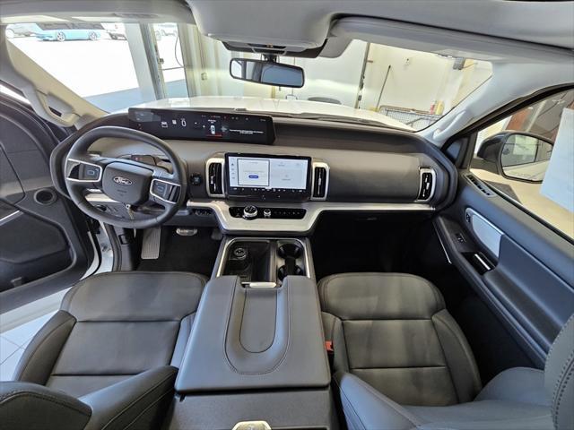 new 2025 Ford Expedition car, priced at $72,395