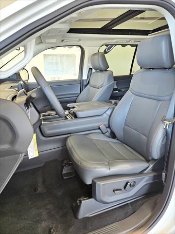 new 2025 Ford Expedition car, priced at $72,395