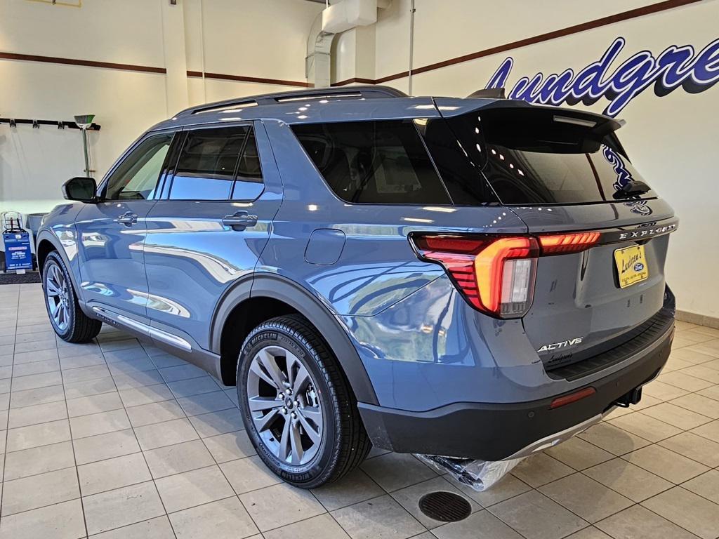 new 2025 Ford Explorer car, priced at $48,200