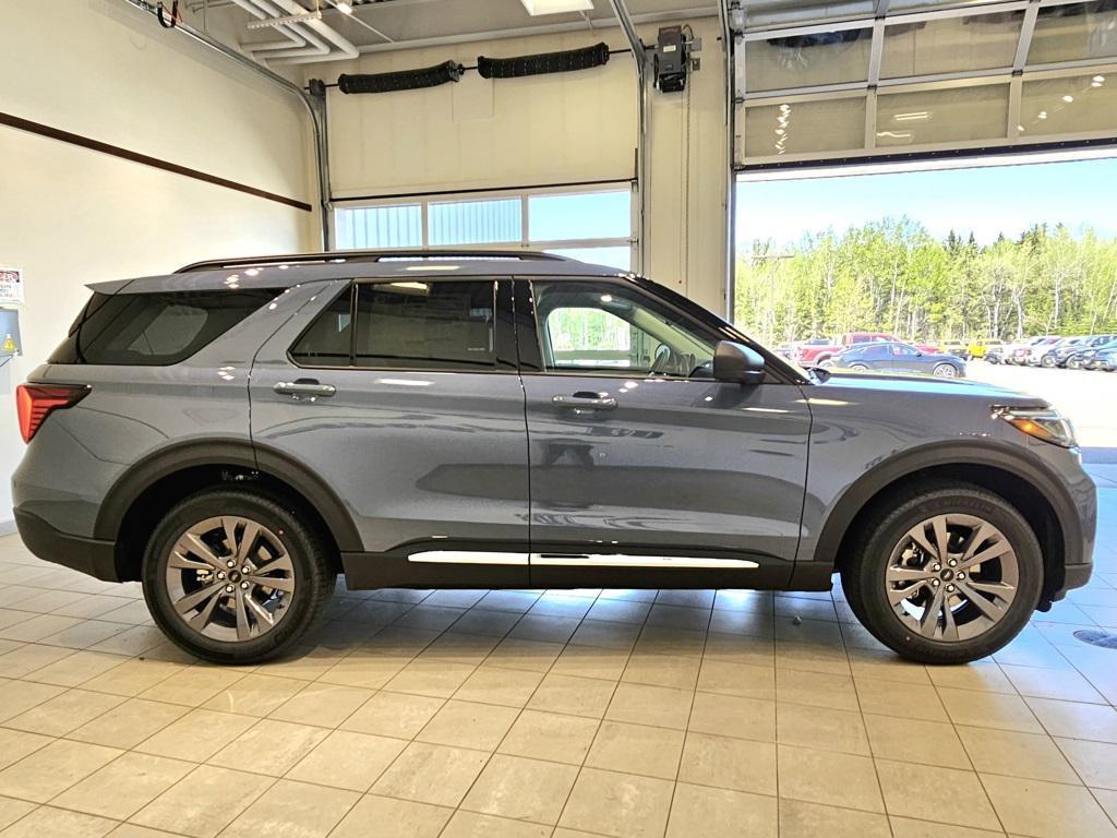new 2025 Ford Explorer car, priced at $48,200