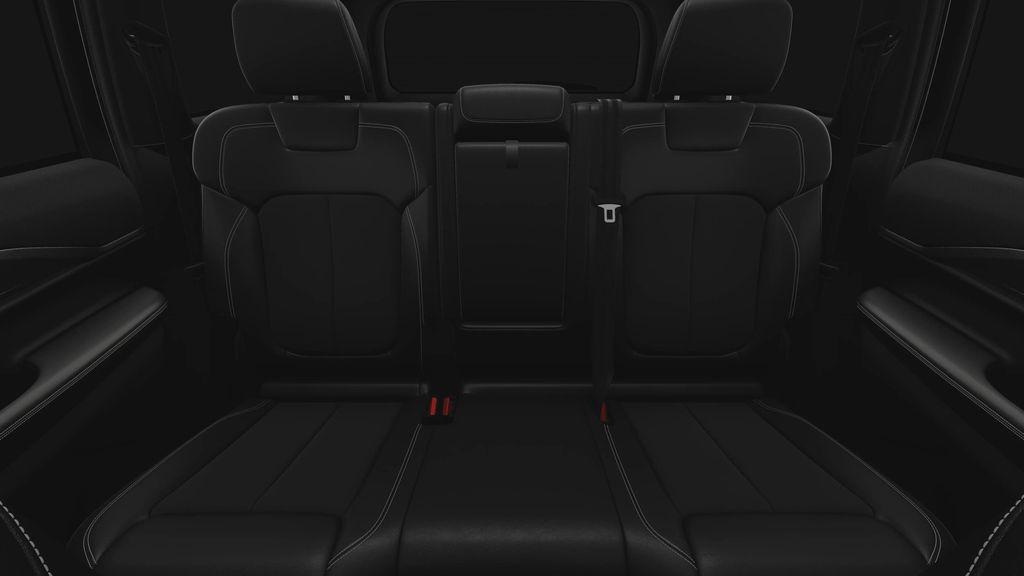 new 2025 Jeep Grand Cherokee car, priced at $46,525