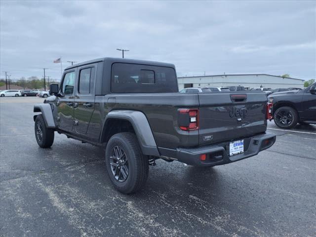 new 2024 Jeep Gladiator car, priced at $49,439